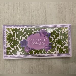 Ace Beaute Violet Sage eyeshadow palette